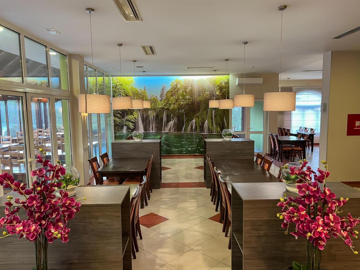 Vranovaca Hotel & Restaurant Babic מראה חיצוני תמונה