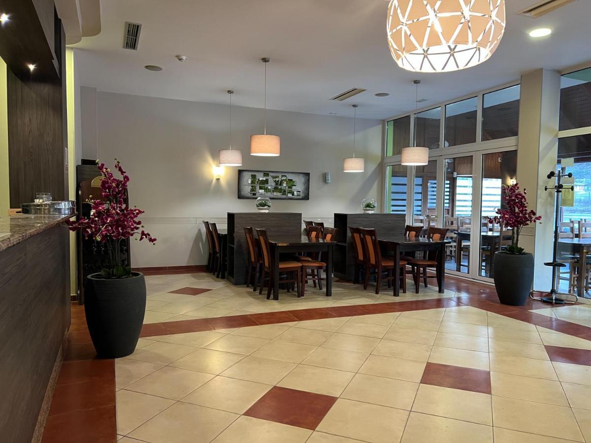 Vranovaca Hotel & Restaurant Babic מראה חיצוני תמונה