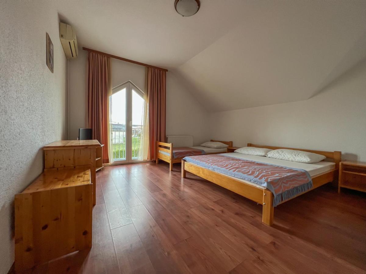 Vranovaca Hotel & Restaurant Babic מראה חיצוני תמונה