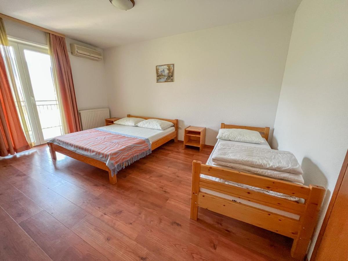 Vranovaca Hotel & Restaurant Babic מראה חיצוני תמונה