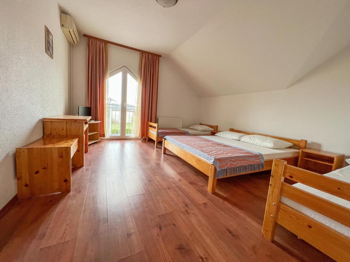 Vranovaca Hotel & Restaurant Babic מראה חיצוני תמונה
